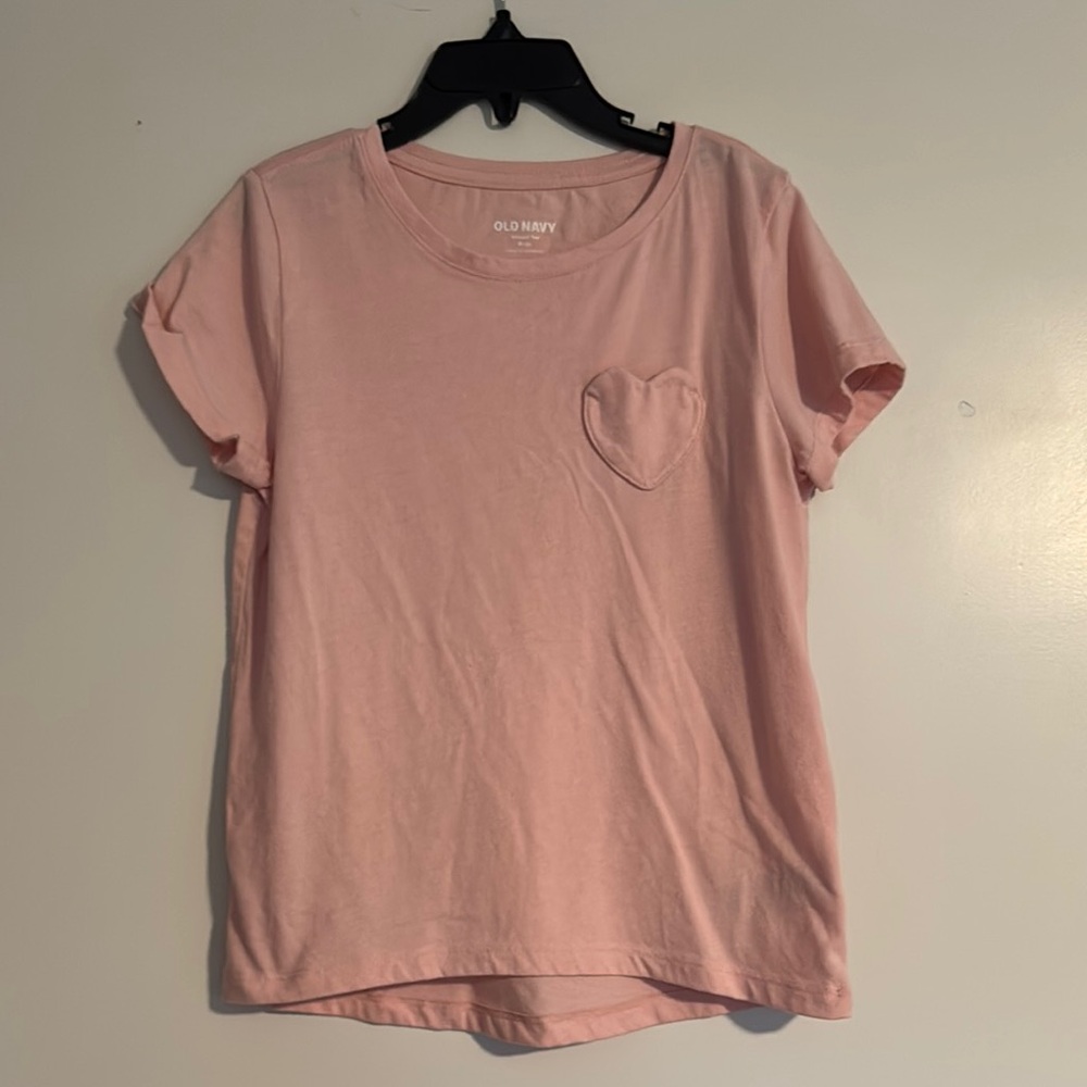 Girls Old Navy Light Pink Heart Tee